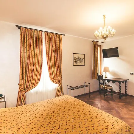 Ξενοδοχείο La Valletta Relais 3*